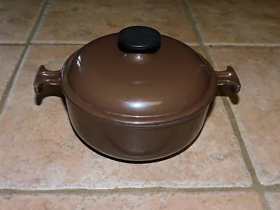 VTG 70's LE CREUSET ENZO MARI LA MAMA BROWN ENAMEL CAST IRON DUTCH OVEN #17 • $89