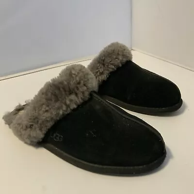 Women's Ugg Slippers Size 6 • £14.95