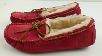 UGG Australia Womens Moccasin Slippers Maroon / Red Fur House Shoes Sz. 7 • $38