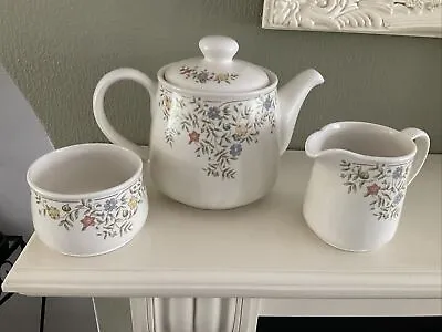 Teapot Milk Jug And Sugar Bowl Country Garland SADLER • £8.50