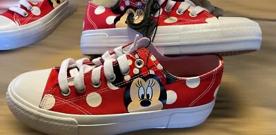 * NEW * Disney - Women’s - Minnie Mouse Shoes - Size 6 • $45