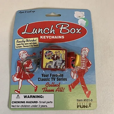 $19.99 • Buy Gunsmoke Lunchbox Keychain Vintage Basic 1998 New Sealed Novelty Mini