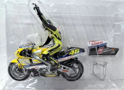 Minichamps 1/12 Scale Diecast - 122 006196 Honda NSR 500 Valentino Rossi 2000 • £149.99