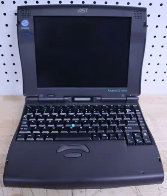 Nice Used Vintage 1990's AST Model Ascencia J50 P/133 CTS10 Notebook Laptop USA • $124.99