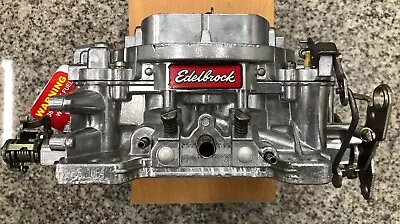 Edelbrock 1405 Carburetor 600 CFM Manual Choke • $250