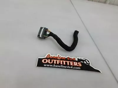 Jeep JK Wrangler OEM Standard RES Radio Plug 2009 45768 • $41.99