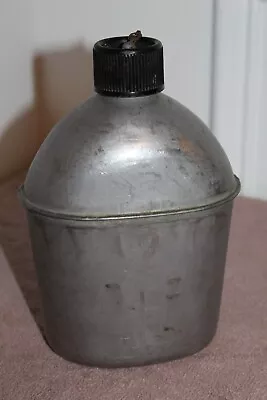 Original WW2 U.S. Army Canteen W/Cap Maker Stamped  G.P. & F. Co. 1944  • $19.96