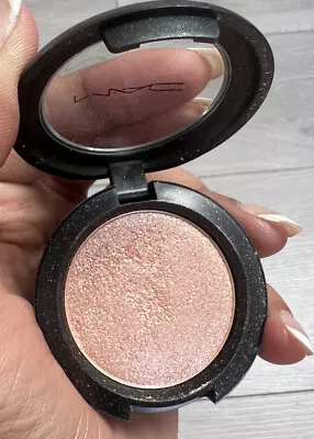 £15 • Buy Mac Pressed Pigment Eyeshadow In Summer Honey