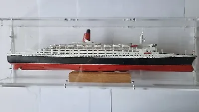 RMS Queen Elizabeth 2 (1967)  Model • £79.99