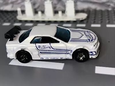 Rare But Damaged Hot Wheels Nissan Skyline Copter Chase - 5sp Wheel Variant • $18