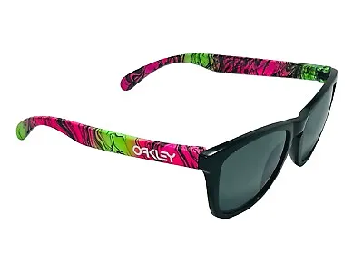 New Oakley Frogskins Swirl Sunglasses Black W/ Pink And Green Custom Hand Dipped • $197.99