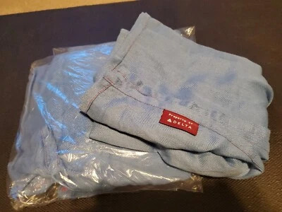 $15 • Buy Delta Airlines Lap Blankets (3)