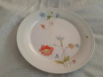 MIKASA  Japan JUST FLOWERS 7 5/8  Salad Dessert Plate Fine China • $14.99