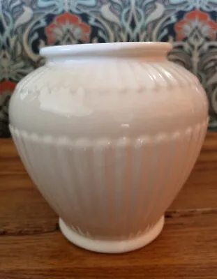 £5 • Buy Secla Portuguese Pottery Vase