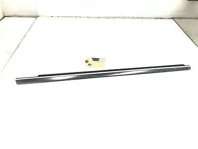 2013-2019 Mercedes Gl450 Right Passenger Front Door Window Belt Molding Trim Oem • $44.97