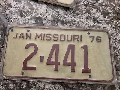 1976 Missouri License Plate 2 441 • $14.99