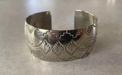 Native American Sterling Silver Tribal Pattern Cuff Bracelet • £60.82