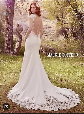 Maggie Sottero “Odette” Wedding Gown - Size 8 - NWOT • $1195