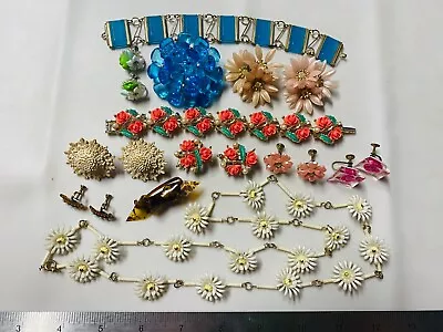 Collection Lot Vintage Plastic Decoration Jewelry.. Designer Signed #Colors - L5 • $159.99