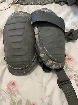 US Army McGuire Nicholas Knee Pad Set ACU UCP Pants Trousers Military Digital • $20