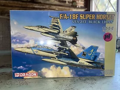 Dragon VFA-213 Black Lions Model Kit 4597 F/A-18F Super Hornet 1:144 Scale • $26.99