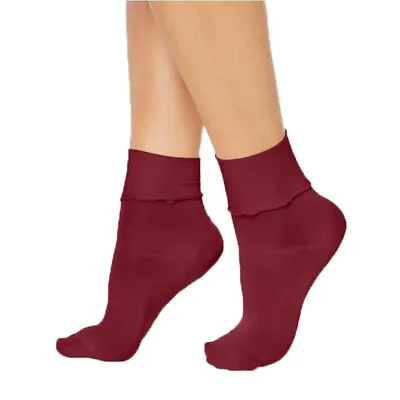 $7.95 • Buy Hue Womens Ruffled Luster Socks Sangria Size 9-11