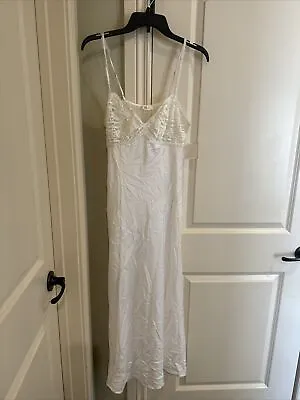 Vintage Nightgown Flora Nikrooz Collection Bridal Nightgown Pearl LINGERIE New • $39.99