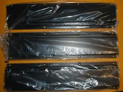 Heavy Duty 3 Panel 8 Hook Garage Rail And Hook Kit • $21.99