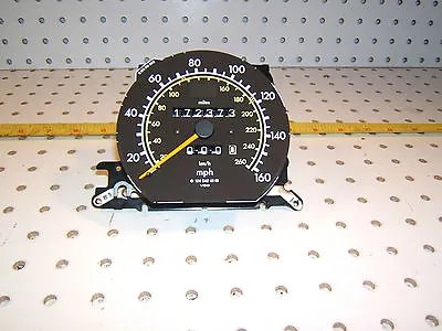 Mercedes Late W124 Instrument Cluster 172373 Miles VDO Genuine MBZ OEM 1 Speedo • $209