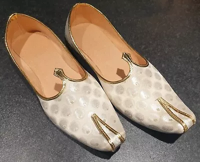 Mens Moje - Indian Traditional Wedding/Party Shoes - White And Silver • £25