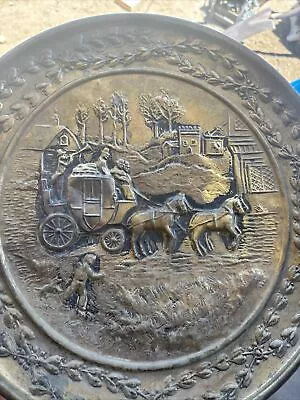 VINTAGE BRASS WALL HANGING PLATE PLAQUE HORSE AND CARRIAGE 15  DIAMETER W/PATINA • $5