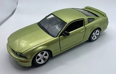 Beautiful Light Green 2006 Ford Mustang Gt--1:24 Scale Maisto Model! (dm124-012) • $16.95