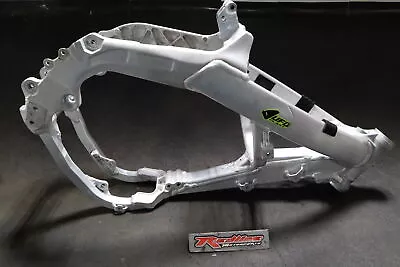 2007 Suzuki Rmz250 Frame Chassi 41100-10h00 • $225