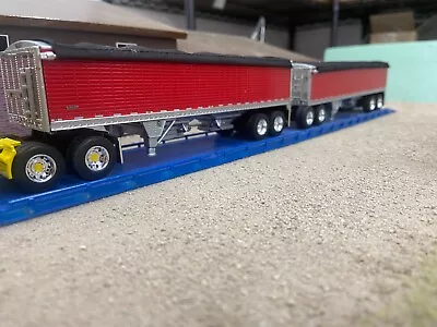 DCP Wilson 34' Grain Train With Dolly • $150