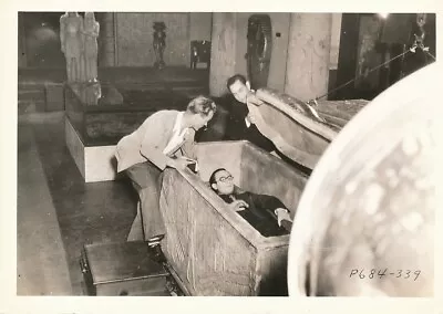 HAROLD LLOYD & Crew Vintage 1938 CANDID Behind The Scenes Paramount Set Photo • $14.95