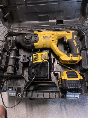 £72 • Buy Dewalt 18v Sds Hammer Drill Brushless Dch033  5amp Batterie And Charger