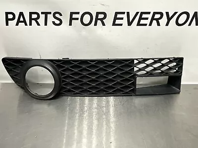 2006-2007 Infiniti M35 M45 Oem Front Left Driver Fog Light Bezel 62257-eg700 • $71.99