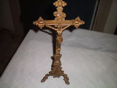 Old 3 Footed Cross Crucifix Stand Fancy Metal Pattern Jesus Hanging • $41.99