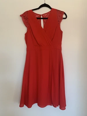 $29.95 • Buy Review Size 12 Red Dress Sleeveless Lace Pleat Party Cocktail