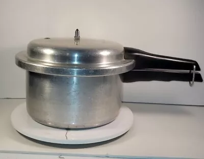 Mirro-Matic 4 Qt Pressure Cooker 394M Mid-Century Used • $15.99