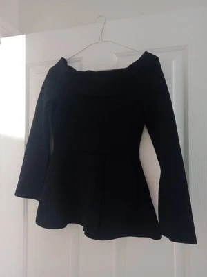 $80 • Buy Scanlan Theodore Navy Crepe Knit Top Size Xs