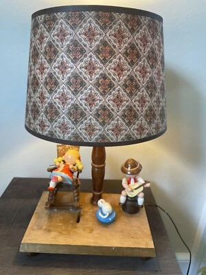$15 • Buy Vtg Wood Lamp Nursery Originals Music Box Animated Rocker W/ Shade Boy Girl Cat