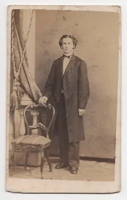 ANTIQUE CDV C. 1860s KEELY HANDSOME YOUNG MAN IN SUIT PHILADELPHIA PENNSYLVANIA • $9.99