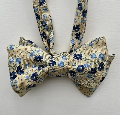 Beau Ties Ltd Of Vermont Silk Bow Tie Light Yellow Blue Flowers Made USA  2.5  • $22