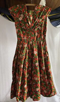 Gorgeous 1950s True Vintage Dress Small Stunning Print • $75