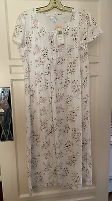 ME By MISS ELAINE Roses Pin Tucked Bow Ballerina Length Nightgown NWT S/M/L • $40