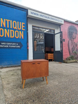 Mid Century Vintage Teak Cabinet - Peckham • £275