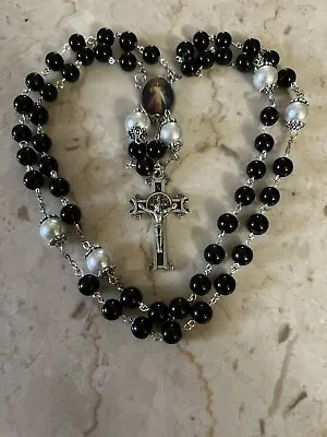 Handmade Divine Mercy Black Glass/White Glass Pearl Rosary Chaplet • $27