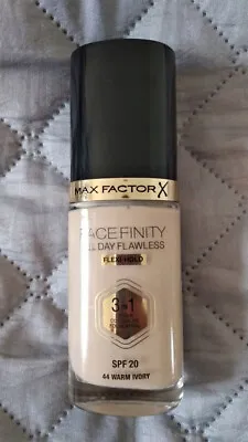 Max Factor FACEFINITY All Day Flawless Foundation - 44 WARM IVORY 30mL NEW • $19.41