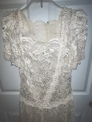 Vtg. Handmade Floral Lace 3/4 Sleeves Ivory  Tea Length Wedding Dress • $40